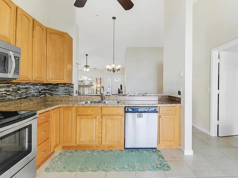 703 Stonewood Ct #16C — Photo 16