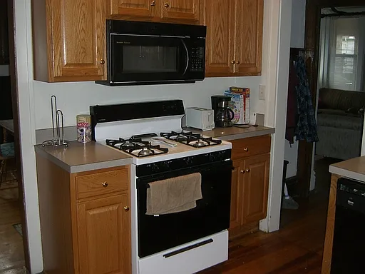 5 bed, 2.0 bath, $4,500 — Photo 4
