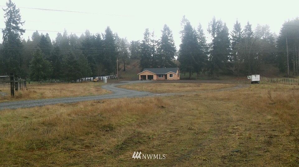 2nd image of 606 288th Street E