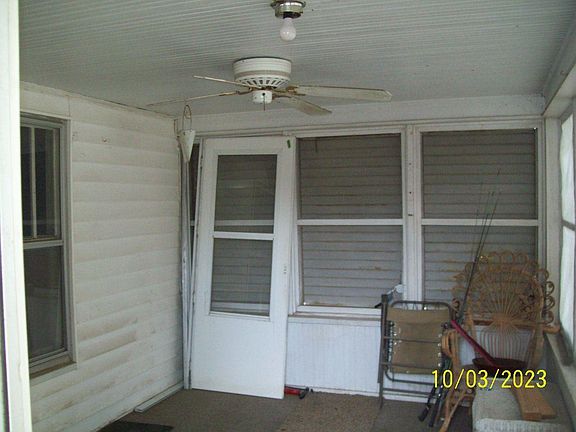 4th image of 728 N Elm St
