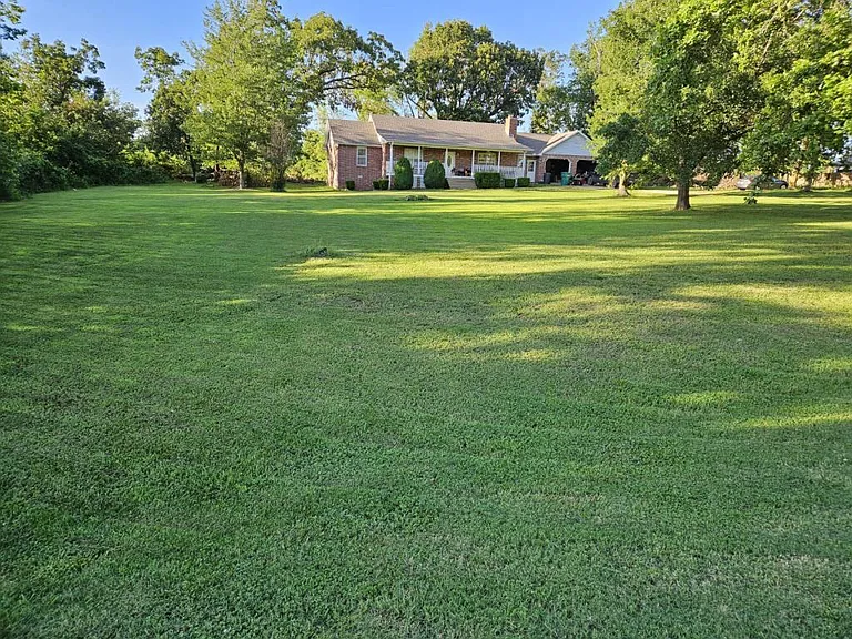 3111 W Perry Rd — Photo 1