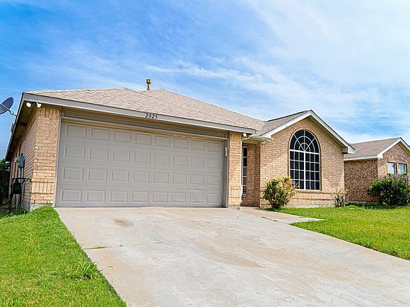 5th image of 2025 Jackson Dr