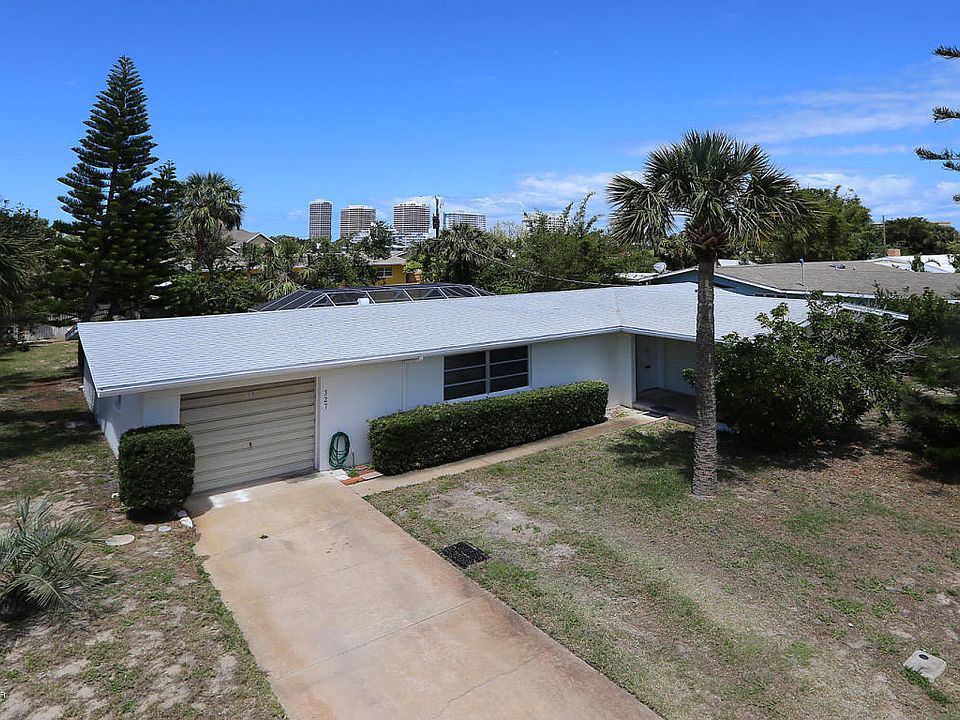 1st image of 327 Auburn Dr