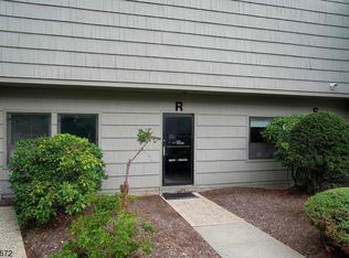 31 Mountain Ave BUILDING R, Warren, NJ 07059