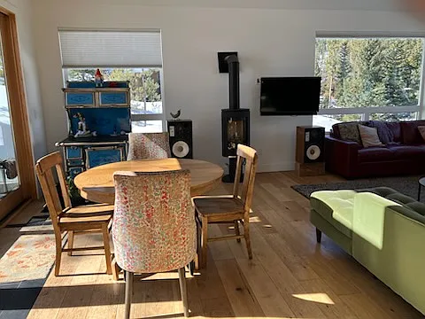 dining room/great room/gas stove