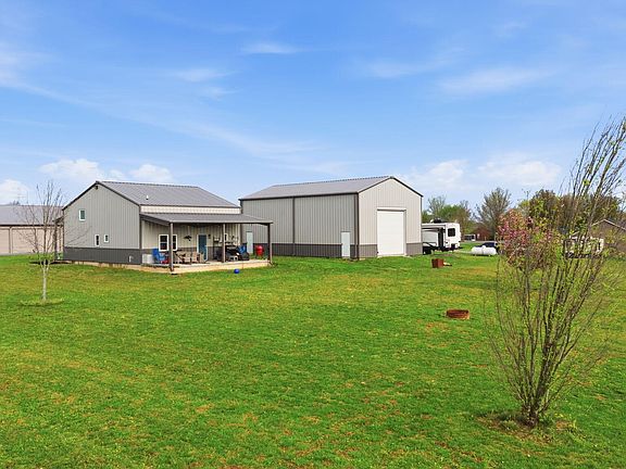 2nd image of 40 Ridge Rd