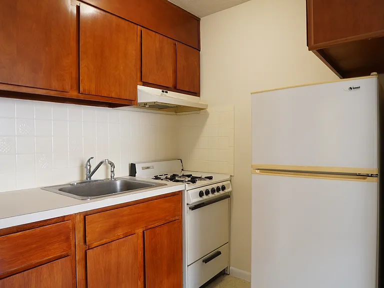 360 Market St #7 — Photo 6