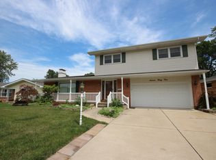 1634 N Oakcrest Ave, Decatur, IL 62526