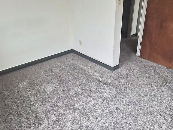 2nd image of 504 3rd Ave N APT 205