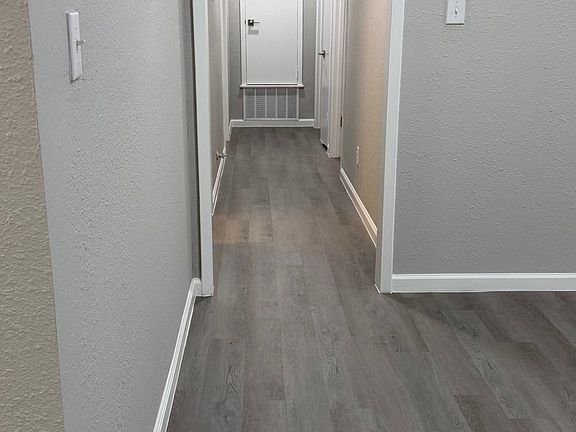 3rd image of 611 Sand Ave