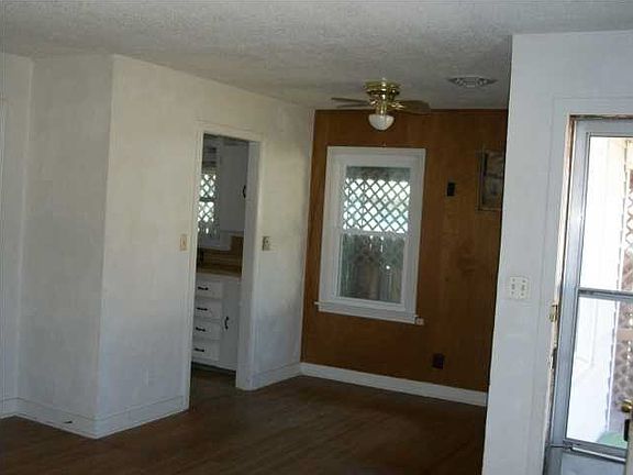 3rd image of 612 Arthur St #Hud181258581