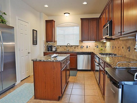 4th image of 11574 Corsicana Dr