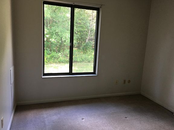4th image of 2389 Echo Valley Dr