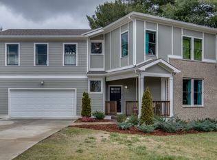 2403 B Himes, nashville, TN 37206