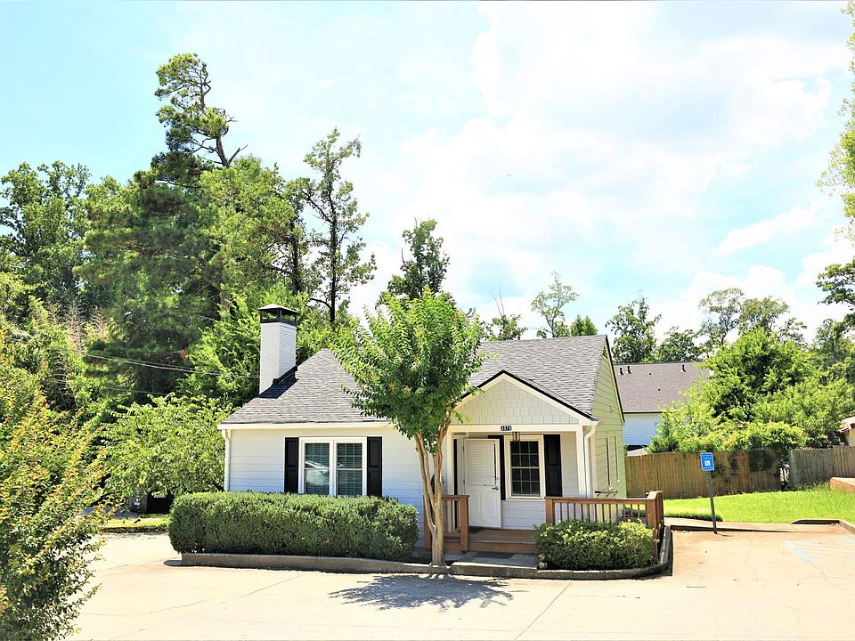 1st image of 3978 Clairmont Rd