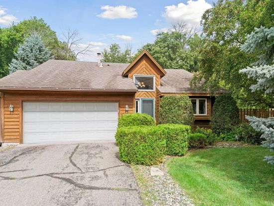 13432 Morgan Ave S, Burnsville, MN 55337