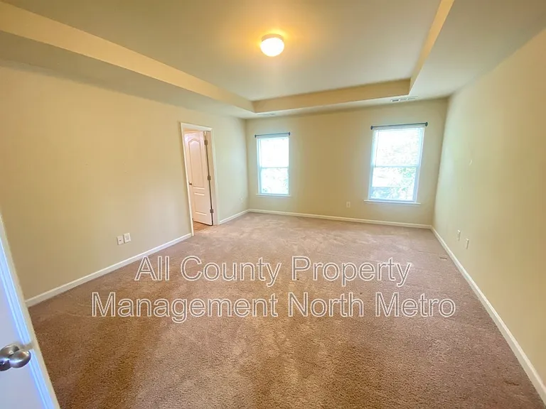 114 Kasey Dr — Photo 6