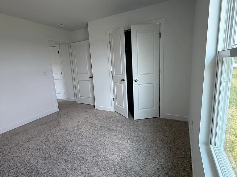 1559 Albatross St — Photo 10