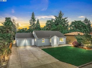 16745 SE Clinton St, Portland, OR 97236