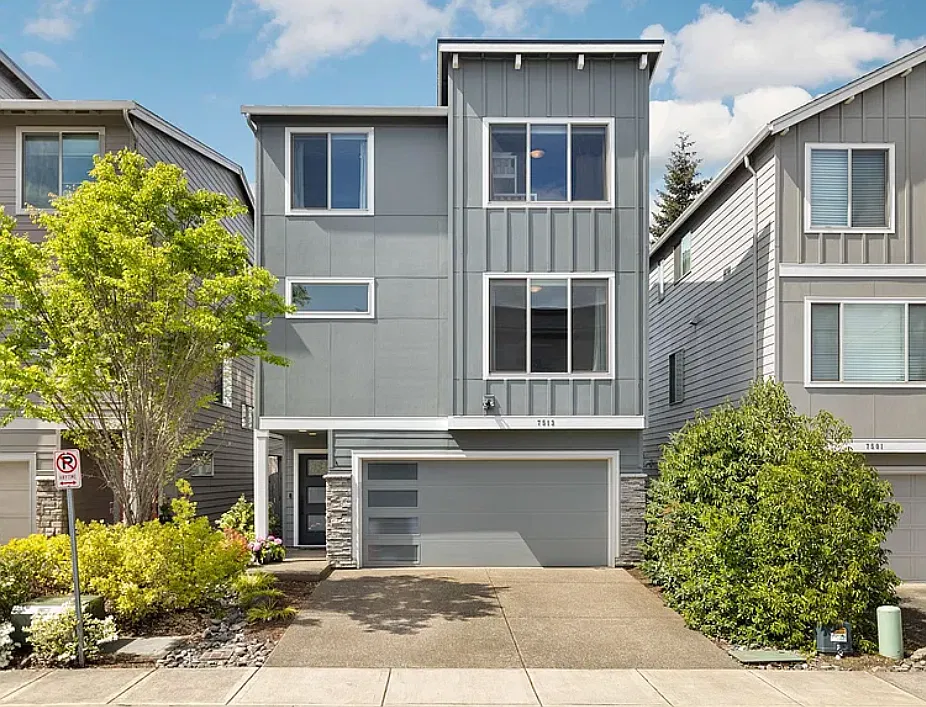 5 bed, 3.5 bath, 2865 sqft, $1,225 — Photo 1