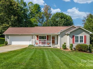 3076 Hunters Ridge Ct, Morganton, NC 28655