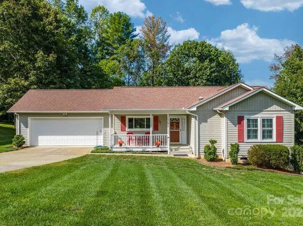 3076 Hunters Ridge Ct, Morganton, NC 28655