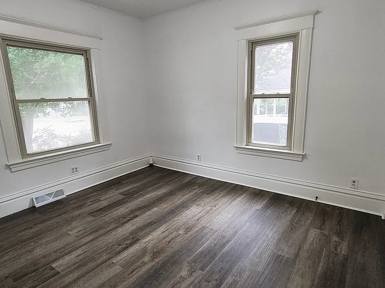 1508 Merrill St — Photo 18
