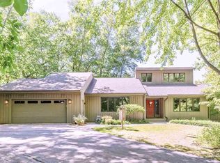 198 River Oaks Ct, Appleton, WI 54915