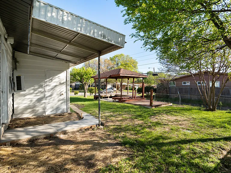 10403 Sandra Lynn Dr — Photo 27