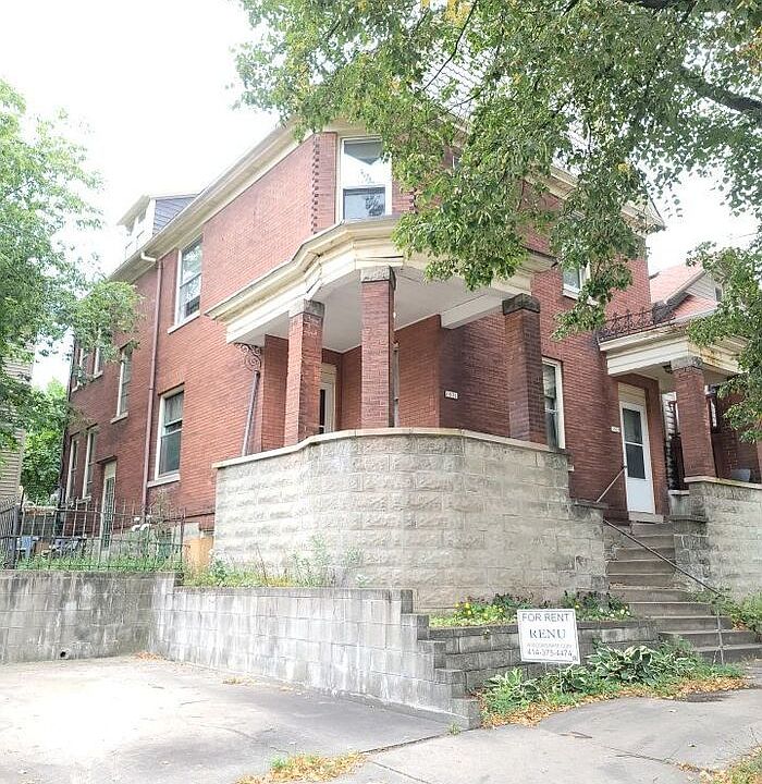 1st image of 1031 E Land Pl Unit 227