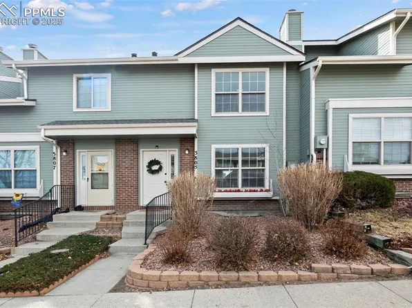 3805 Smoke Tree Dr, Colorado Springs, CO 80920