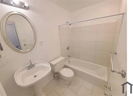 1 bed, 900 sqft, $1,100 — Photo 3