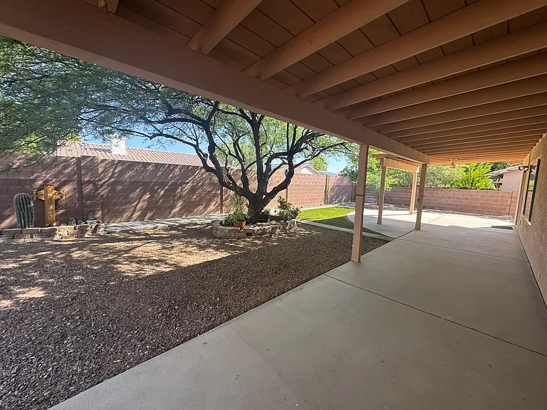 2542 W Brandy Crest Dr — Photo 4