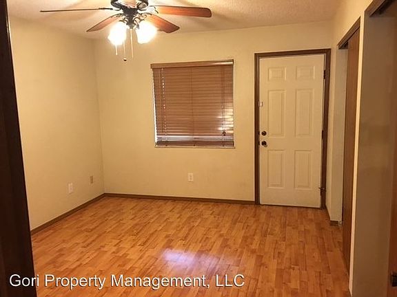 5th image of 113 W Linden St APT 3