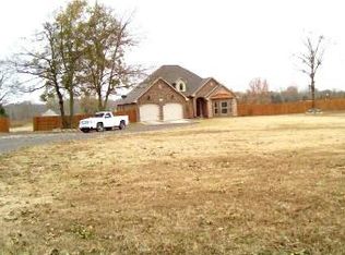 3708 Bugscuffle Rd, Lavaca, AR 72941