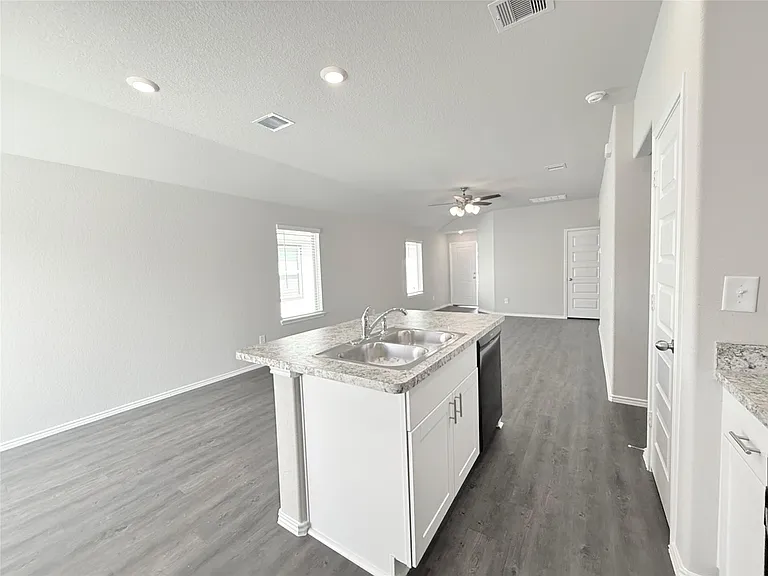 21611 Dessert Lilly Rd — Photo 9