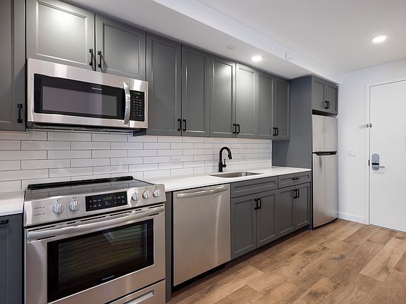 3rd image of 251 W 117th St APT 2F