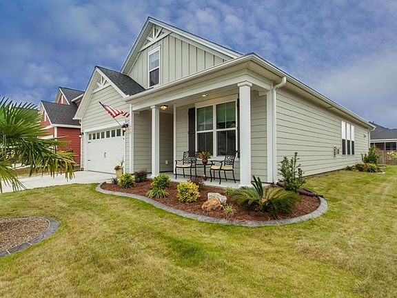 4th image of 779 Goodlet Cir