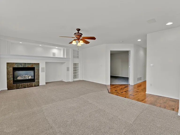 705 Witchhazel Ct — Photo 24