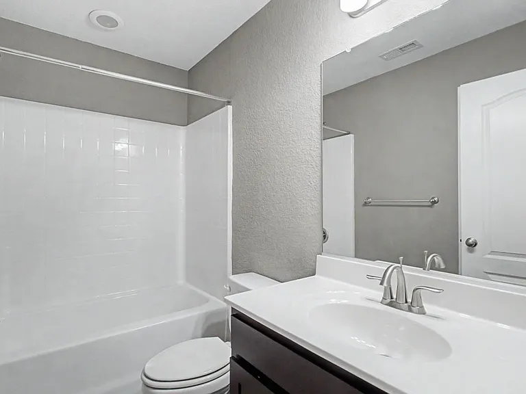 1004 Prosperity Ct — Photo 14