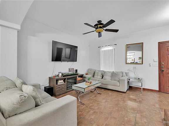 4th image of 1305 E Olympia Ave #B