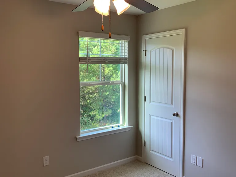 136 Heritage Place Dr — Photo 17