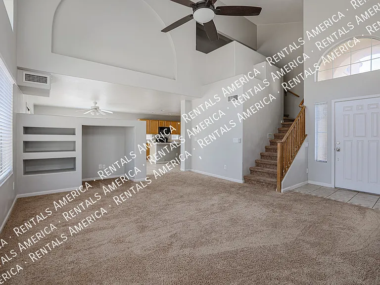 7441 W Fleetwood Ln — Photo 8