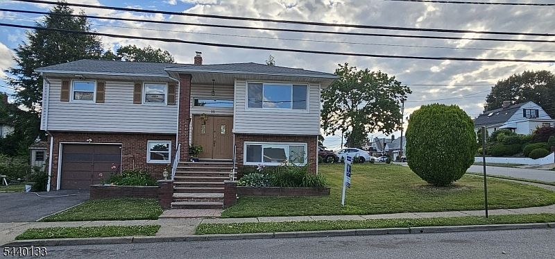 1st image of 11 Martha Ave