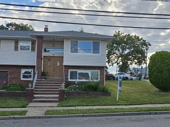 11 Martha Ave, Clifton City, NJ 07011
