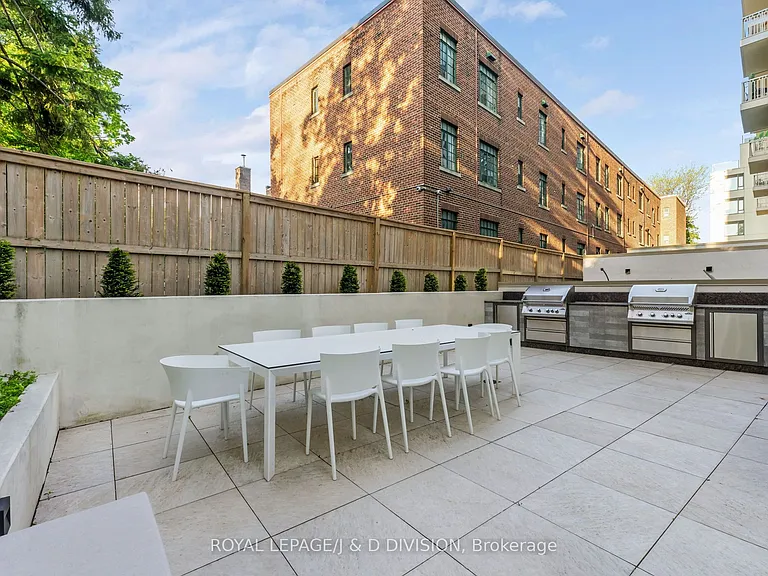 1 Strathgowan Ave #710 — Photo 26
