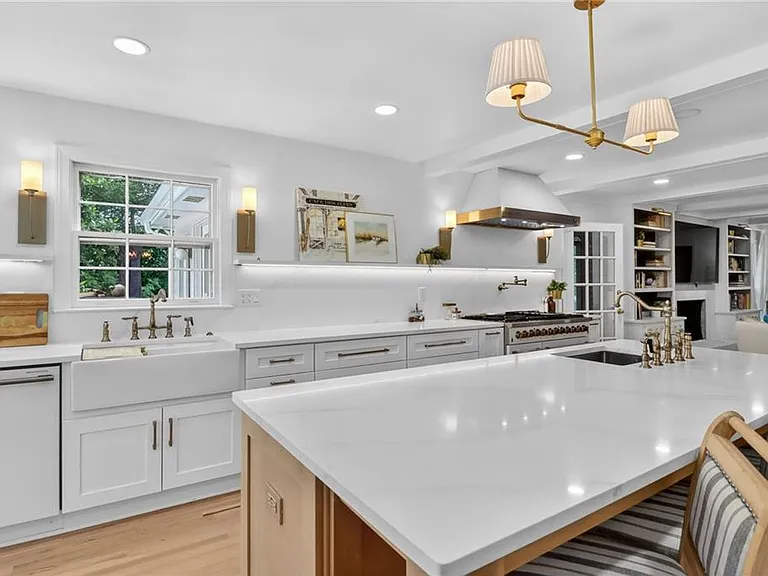 295 Glen Lake Dr — Photo 18