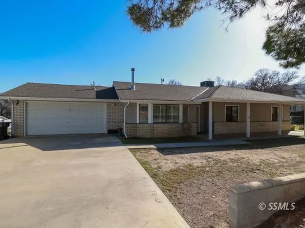 601 Sierra Vista Dr, Wofford Heights, CA 93285