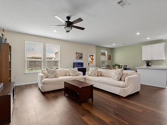 3rd image of 16307 Fontana Ct