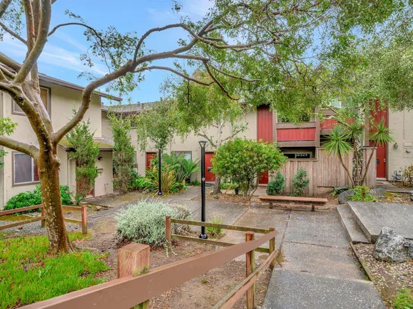 1181 Oddstad Blvd, Pacifica, CA 94044
